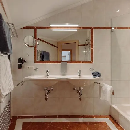 Johanneshof Apartamento *