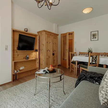 Johanneshof 公寓 *